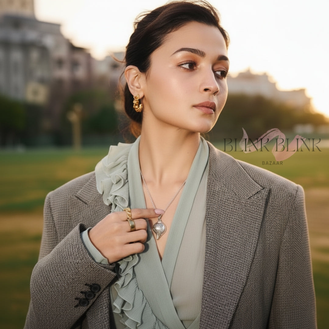 Shri Krishna Shankha Pendant - Sacred Shakti Collection