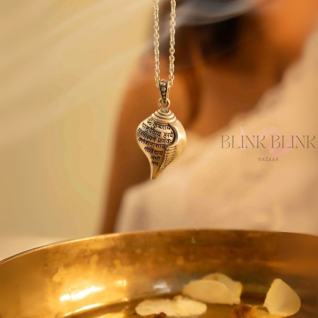 Shri Krishna Shankha Pendant - Sacred Shakti Collection